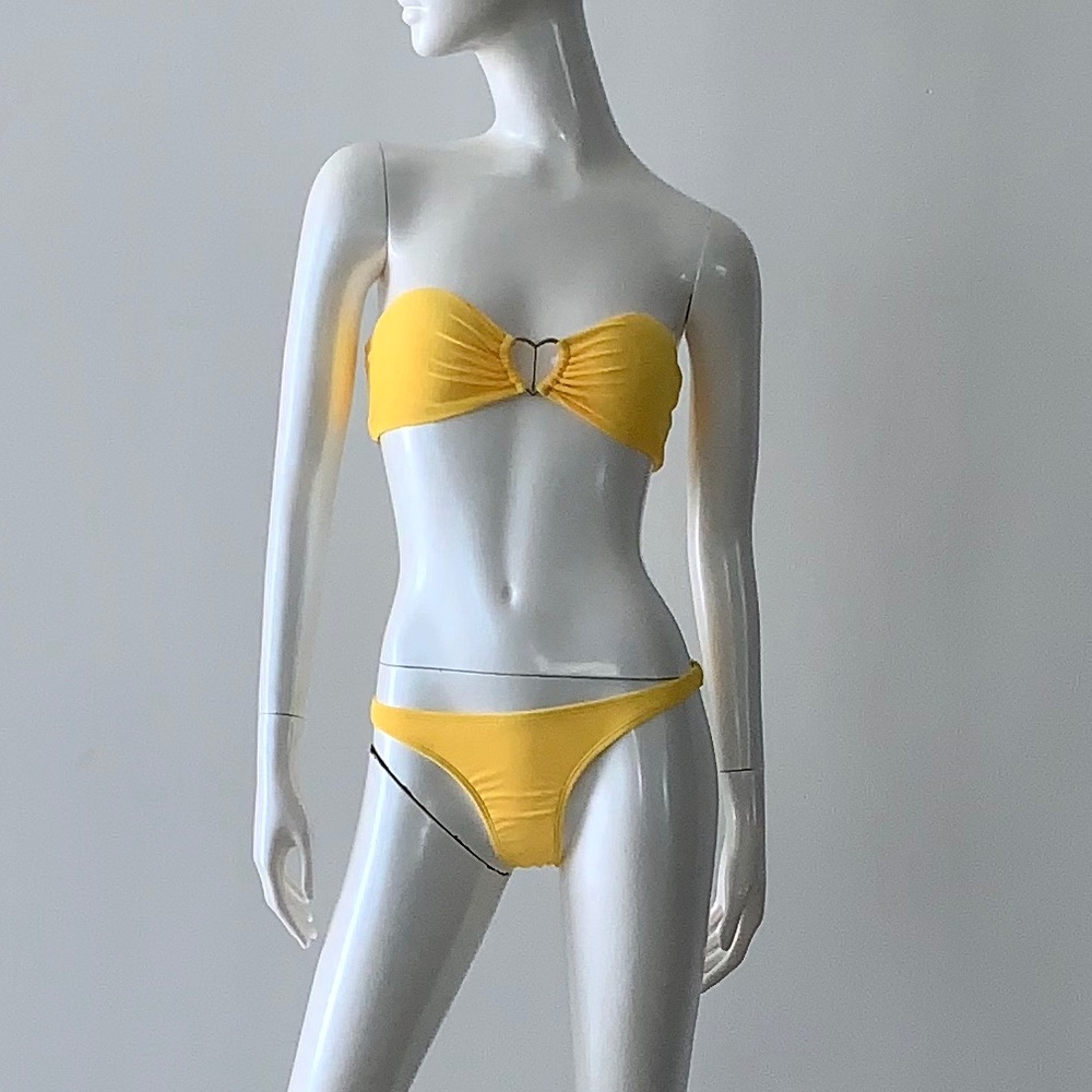 🔥NEW Yellow Strapless Swimsuit!